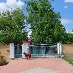 Kemping Gaestehaus Kathi Buschcamper