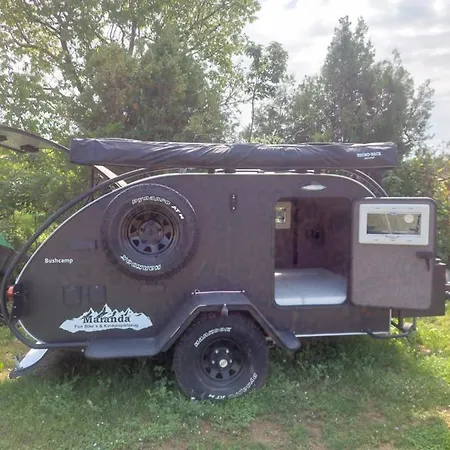 אתר קמפינג Gaestehaus Kathi Buschcamper *