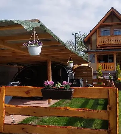 Kamp alanı Gaestehaus Kathi Buschcamper *